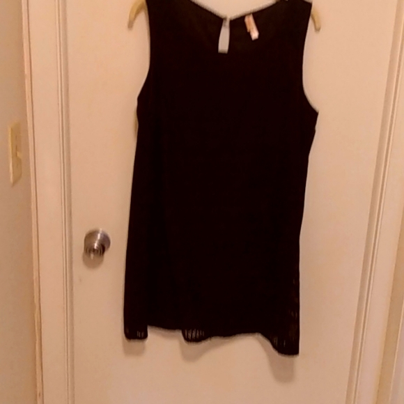 Lace dress - Picture 1 of 2